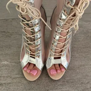 Foot goddess Lady Samantha in Zurich